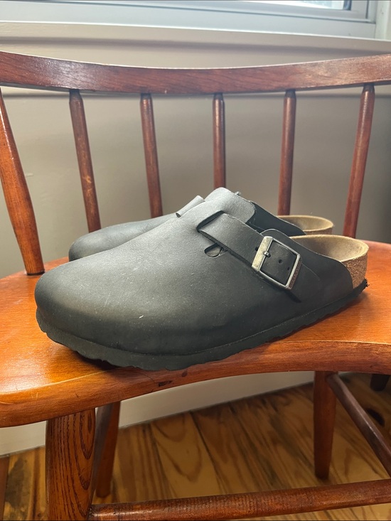 Birkenstock Shoes - Birkenstock Boston Clogs in Black Oiled Leather, women’s size 38